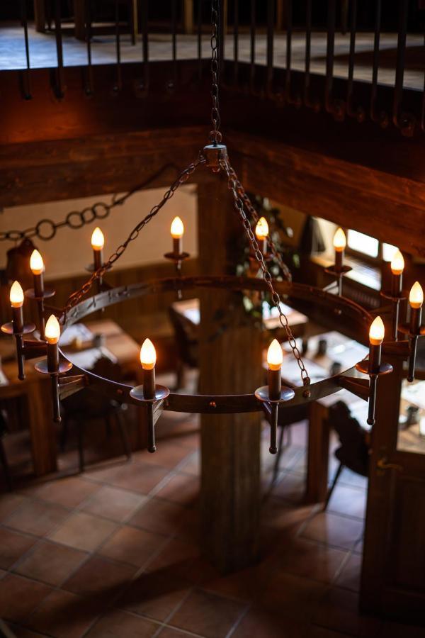 Peanut Medieval Lodge Saint-Ursanne Exterior photo